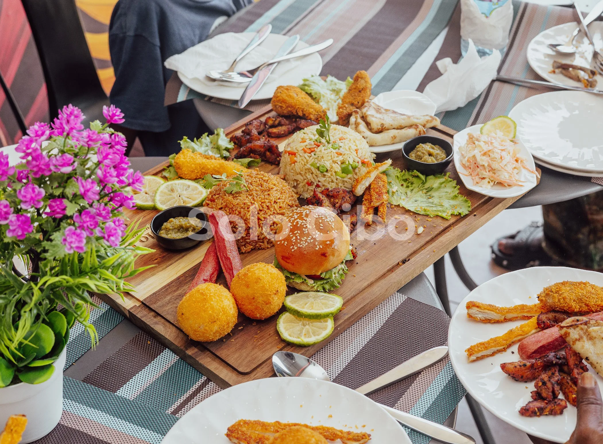 Solo Cibo Restaurant